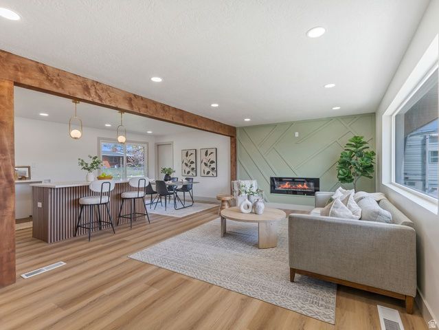 2068 W 5950 S, Roy, UT 84067