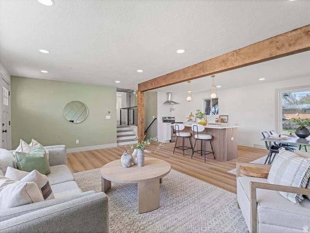 2068 W 5950 S, Roy, UT 84067