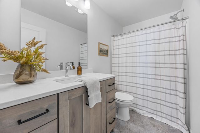 8471 61st Street S, Horace, ND 58047