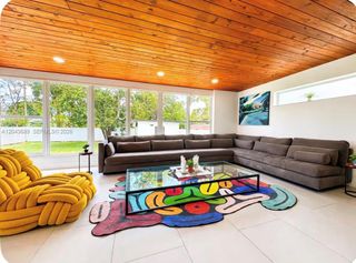 134 NE 117 st, Miami, FL 33168