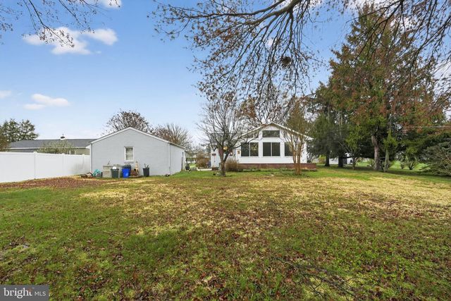 8 LUKENS ST, Feasterville Trevose, PA 19053