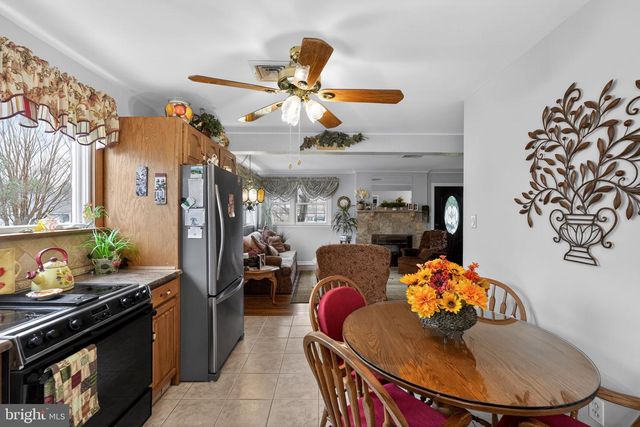 8 LUKENS ST, Feasterville Trevose, PA 19053