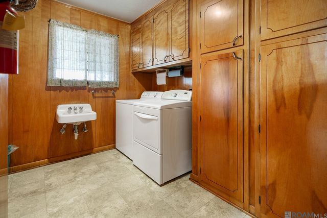 8343 Greenmoss Dr, Baton Rouge, LA 70806