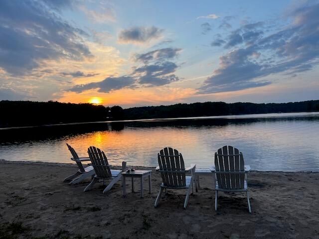 9520 S Rainbow Lake Drive, Lake Twp, MI 49304
