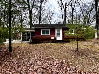 9520 S Rainbow Lake Drive, Lake Twp, MI 49304