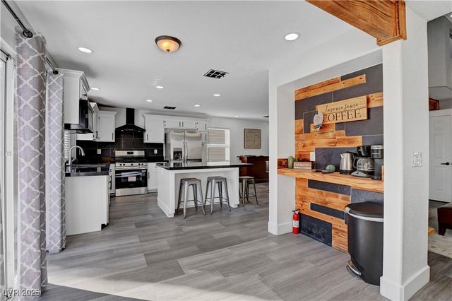 9931 Sparrow Ridge Avenue, Las Vegas, NV 89117