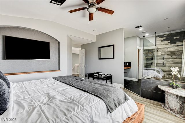 9931 Sparrow Ridge Avenue, Las Vegas, NV 89117