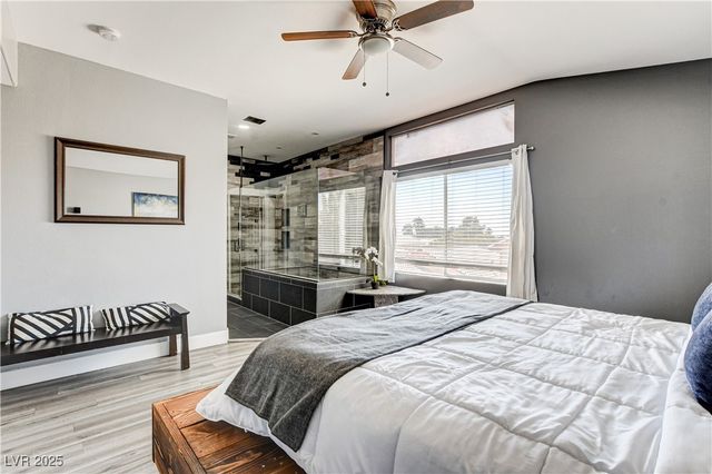 9931 Sparrow Ridge Avenue, Las Vegas, NV 89117