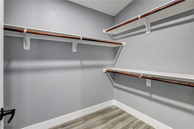 9931 Sparrow Ridge Avenue, Las Vegas, NV 89117