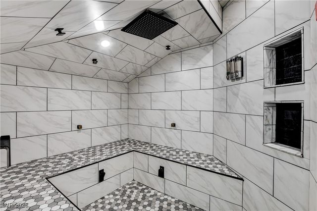 9931 Sparrow Ridge Avenue, Las Vegas, NV 89117