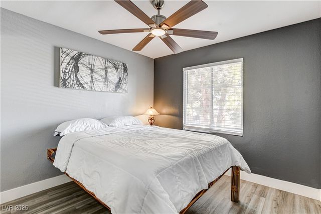 9931 Sparrow Ridge Avenue, Las Vegas, NV 89117