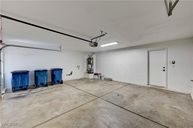 9931 Sparrow Ridge Avenue, Las Vegas, NV 89117