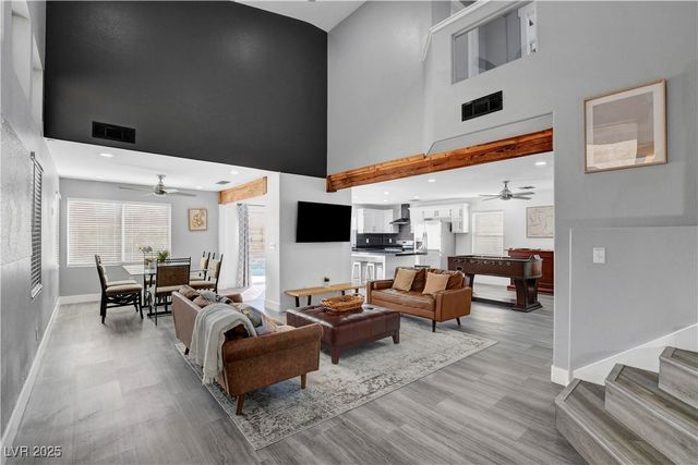 9931 Sparrow Ridge Avenue, Las Vegas, NV 89117