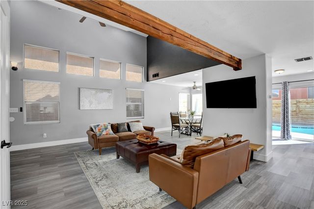 9931 Sparrow Ridge Avenue, Las Vegas, NV 89117