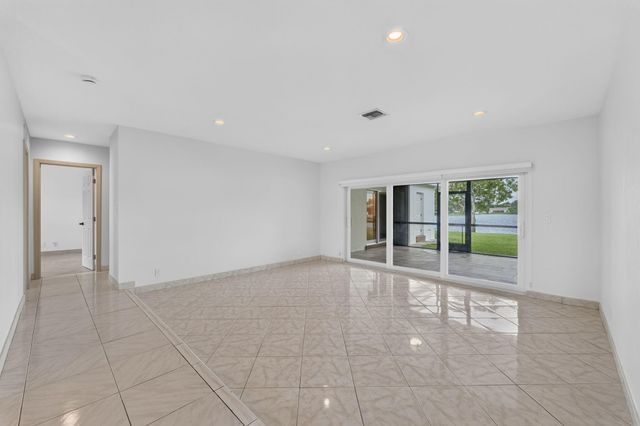 905 NW 133RD Avenue, Sunrise, FL 33325