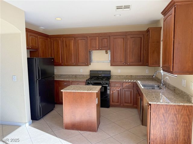 8451 Quarentina Avenue, Las Vegas, NV 89149