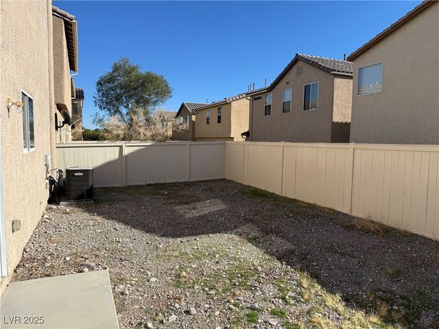8451 Quarentina Avenue, Las Vegas, NV 89149