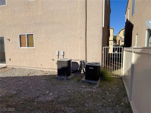 8451 Quarentina Avenue, Las Vegas, NV 89149