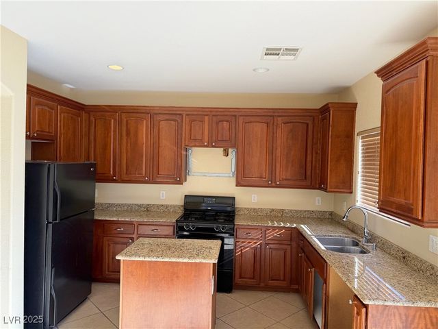 8451 Quarentina Avenue, Las Vegas, NV 89149