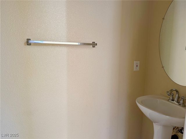 8451 Quarentina Avenue, Las Vegas, NV 89149