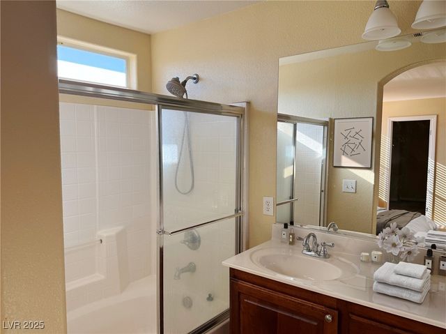 8451 Quarentina Avenue, Las Vegas, NV 89149