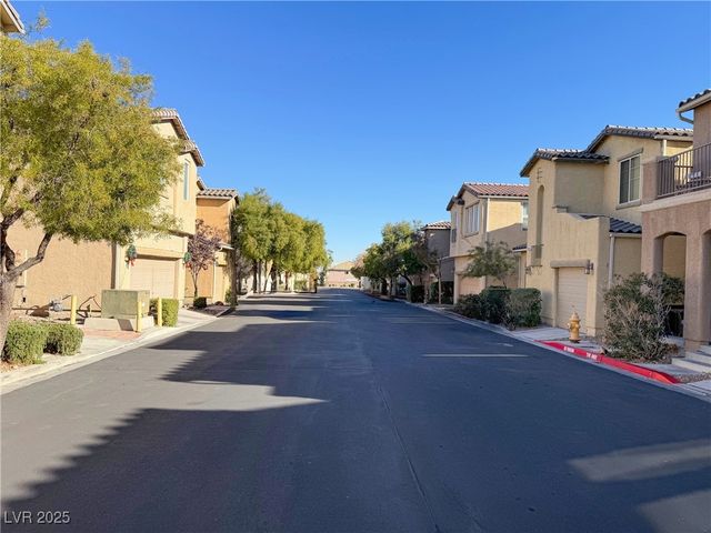 8451 Quarentina Avenue, Las Vegas, NV 89149