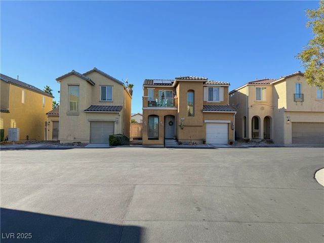 8451 Quarentina Avenue, Las Vegas, NV 89149