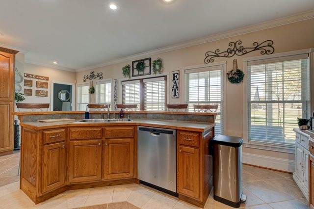 1332 Paris Road, Mt Sterling, KY 40353