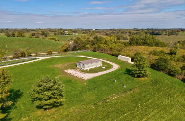 1332 Paris Road, Mt Sterling, KY 40353