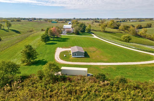 1332 Paris Road, Mt Sterling, KY 40353