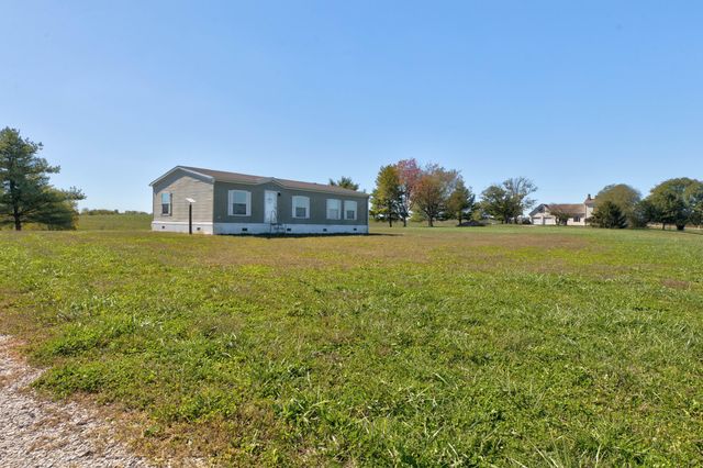 1332 Paris Road, Mt Sterling, KY 40353