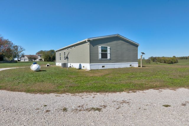 1332 Paris Road, Mt Sterling, KY 40353