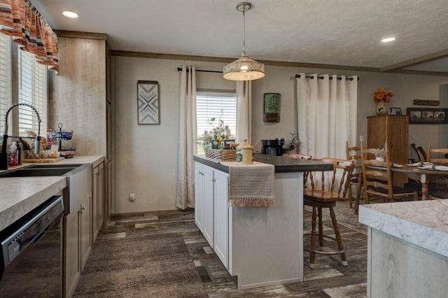 1332 Paris Road, Mt Sterling, KY 40353