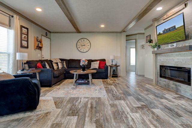 1332 Paris Road, Mt Sterling, KY 40353