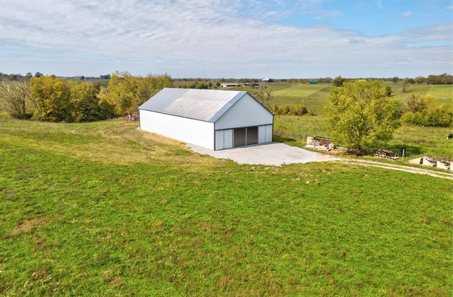 1332 Paris Road, Mt Sterling, KY 40353