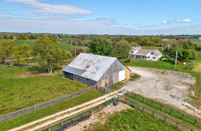 1332 Paris Road, Mt Sterling, KY 40353