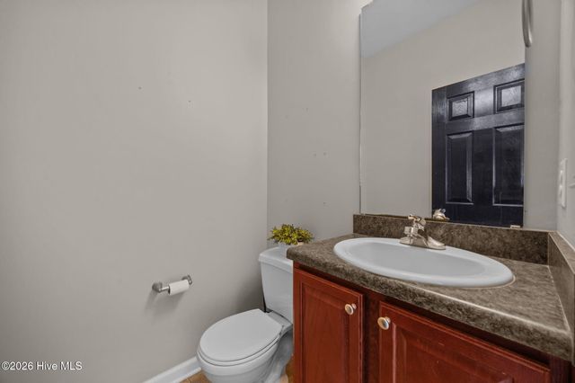 106 Dukes Lake Circle, Richlands, NC 28574