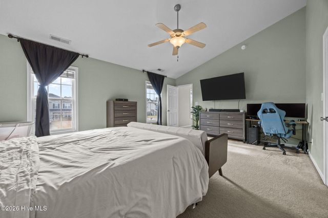 106 Dukes Lake Circle, Richlands, NC 28574