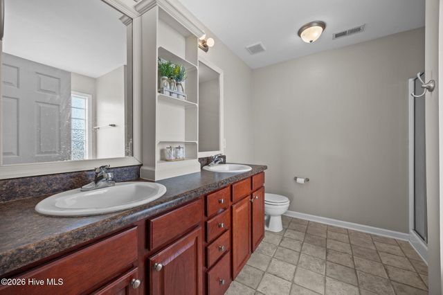 106 Dukes Lake Circle, Richlands, NC 28574