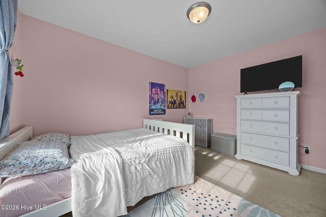 106 Dukes Lake Circle, Richlands, NC 28574