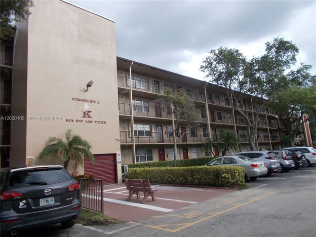 801 SW 133rd Ter 110K, Pembroke Pines, FL 33027