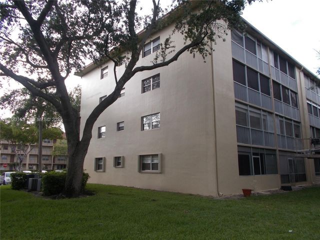 801 SW 133rd Ter 110K, Pembroke Pines, FL 33027
