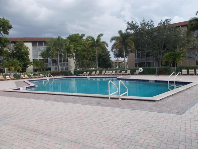 801 SW 133rd Ter 110K, Pembroke Pines, FL 33027