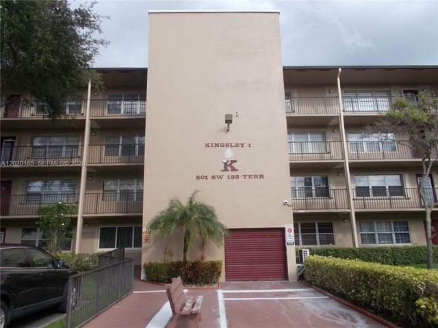 801 SW 133rd Ter 110K, Pembroke Pines, FL 33027