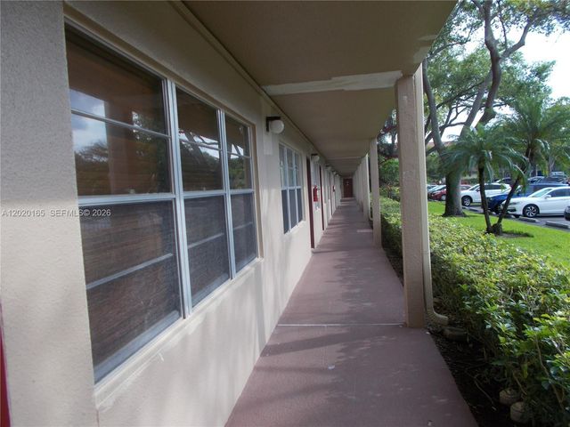 801 SW 133rd Ter 110K, Pembroke Pines, FL 33027
