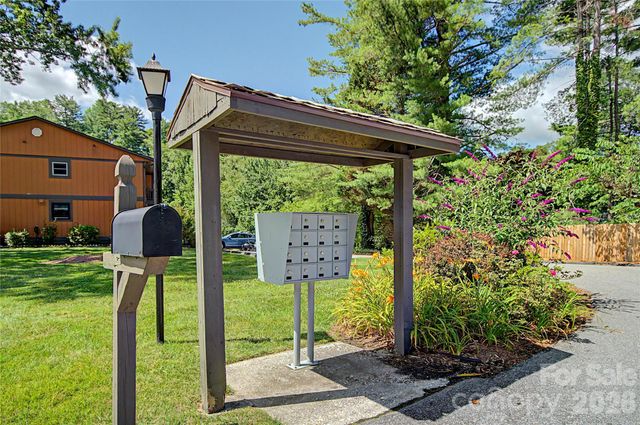 1765 Haywood Manor Road D, Hendersonville, NC 28791
