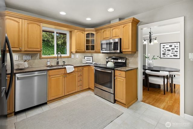 17922 Marine View Drive SW, Normandy Park, WA 98166