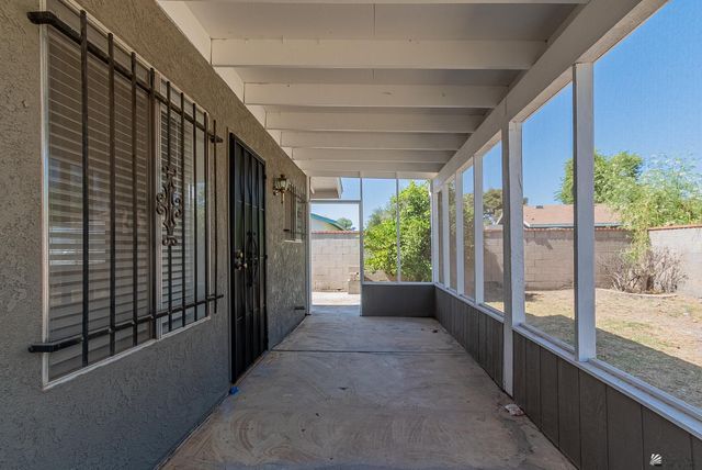 2419 S Greenwood Ave, Yuma, AZ 85364