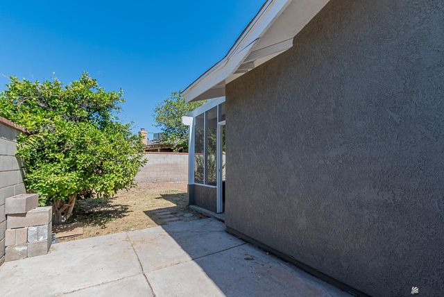 2419 S Greenwood Ave, Yuma, AZ 85364