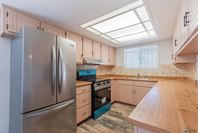 2419 S Greenwood Ave, Yuma, AZ 85364